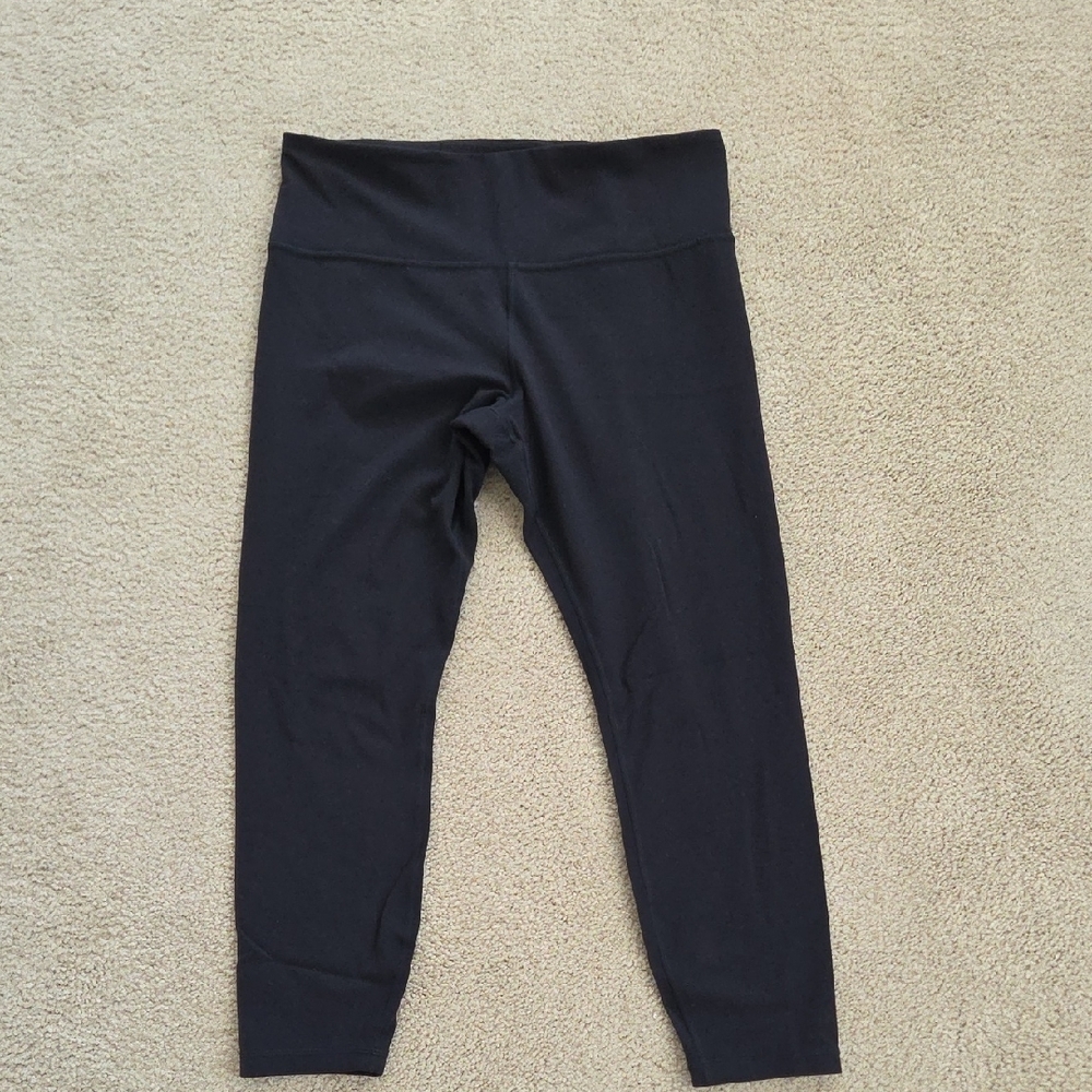 Athleta Salutation 7/8 Leggings